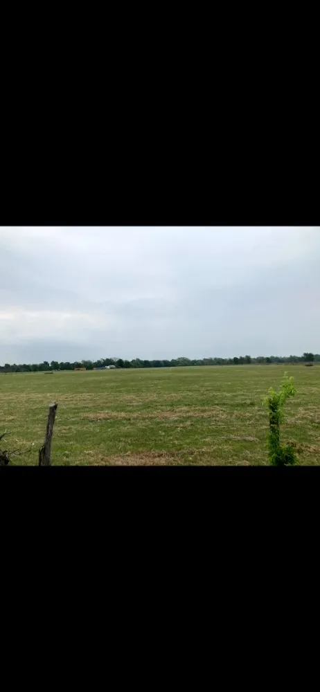 Custom landscape installation in Brookshire, TX - Ruiz Land services