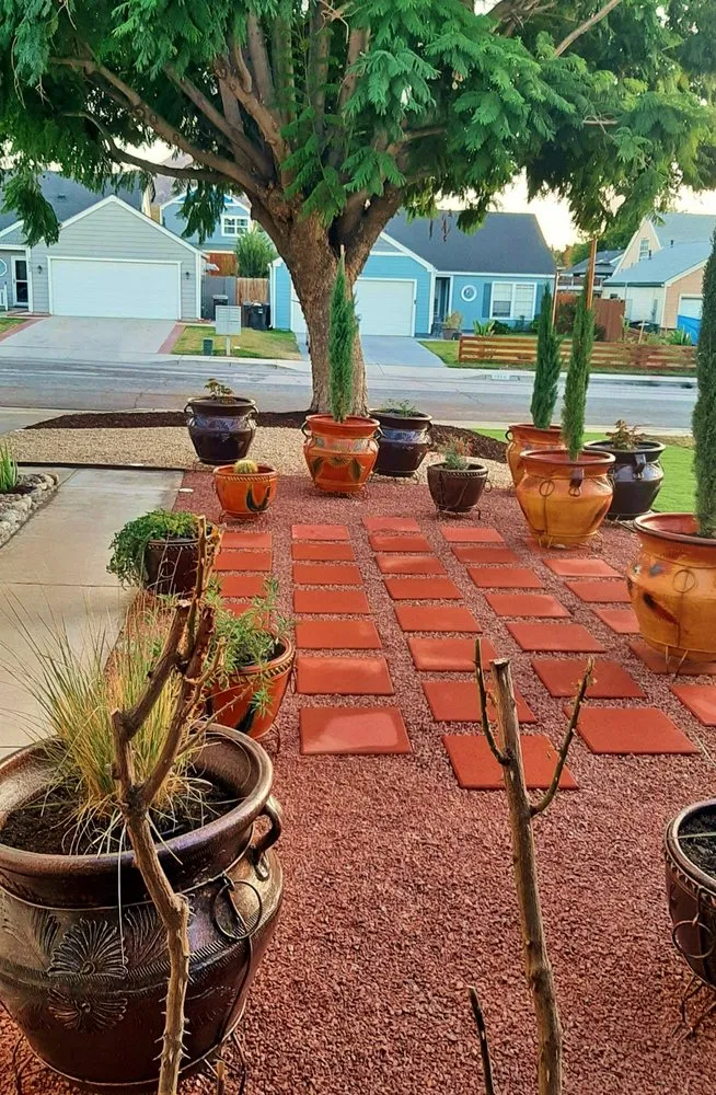 Expert yard maintenance in Hemet, CA - Ruiz Landscape