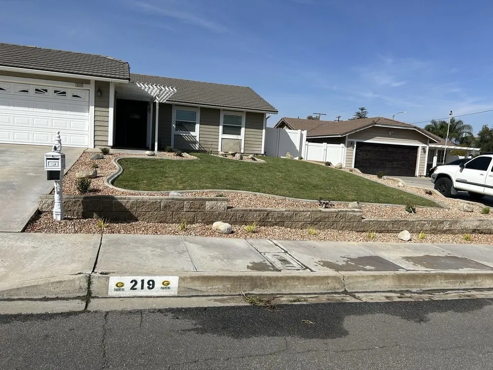 Top-rated yard maintenance experts serving Hemet, CA - Ruiz Landscape