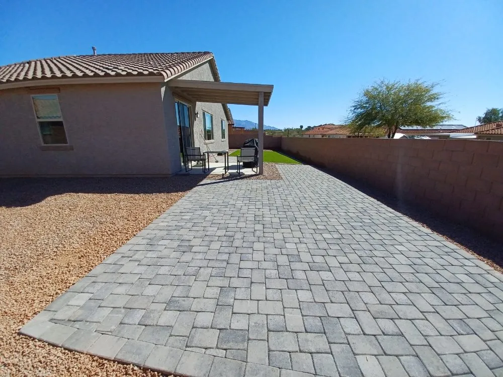 Top-rated outdoor landscaping in Tucson, AZ by Ruiz landscaping 520