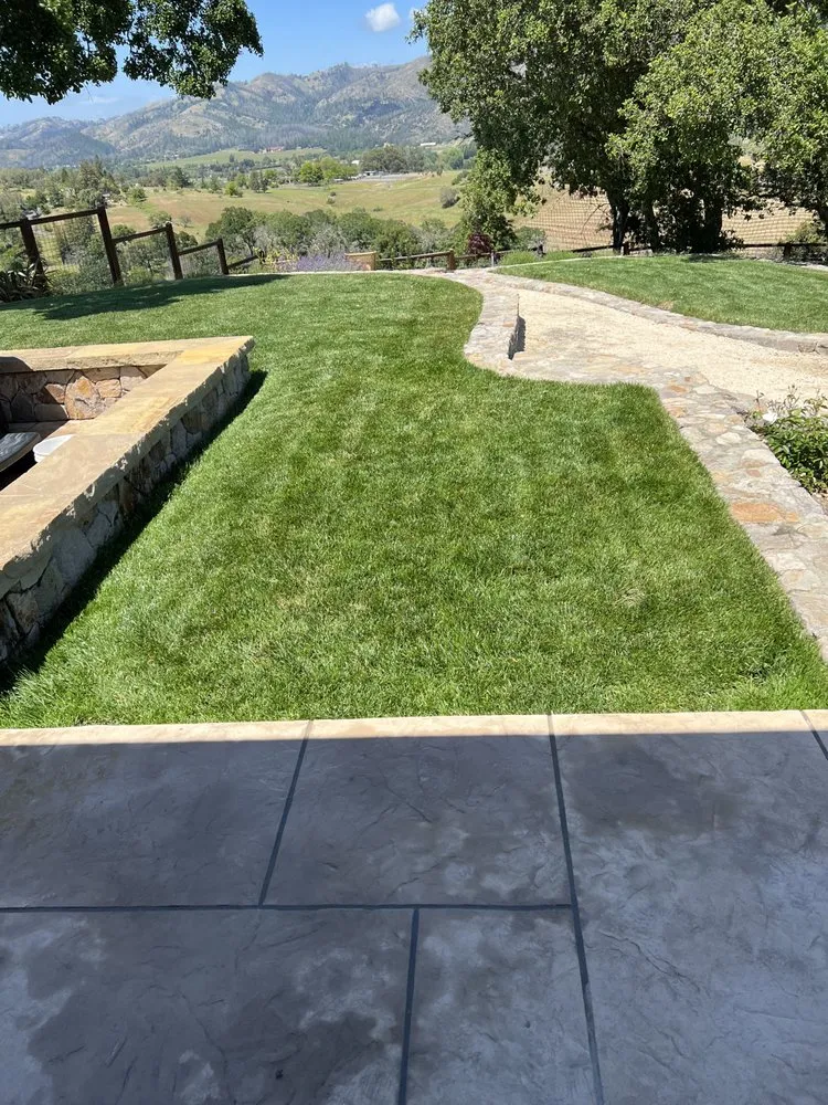 Reliable garden landscaping in Clearlake, CA by Ruiz Landscaping
