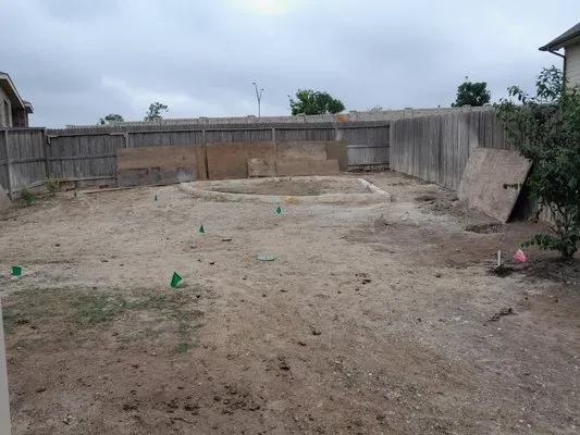 Ruiz Landscaping Masonry & More Logo