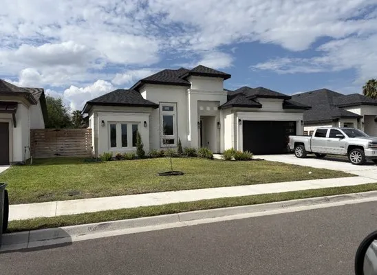 Ruiz Landscaping Logo