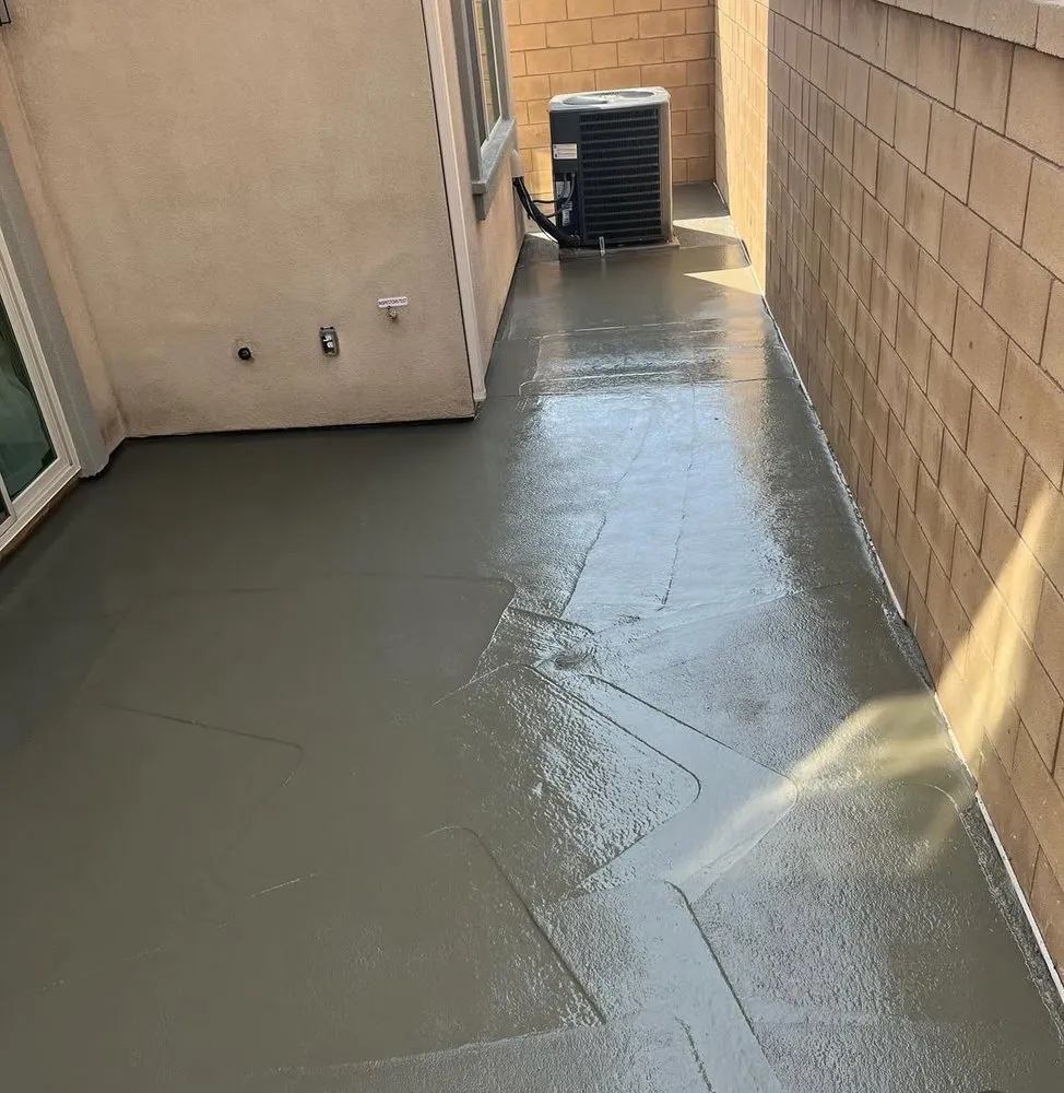 Professional yard maintenance with custom design in Ontario, CA by Ruiz Landscaping