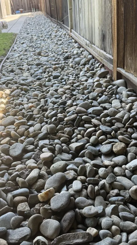 Trusted yard maintenance with custom design in Modesto, CA by Ruiz Lawn Care