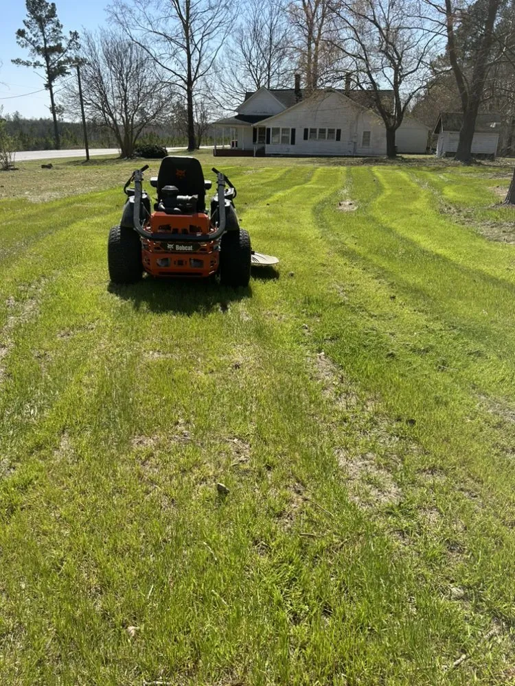 Affordable lawn mowing service in Pageland, SC by Ruiz Lawn Care Service