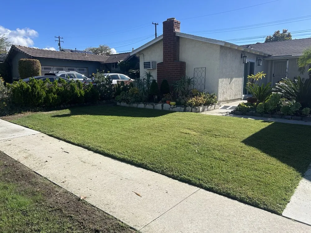 Professional garden landscaping in Whittier, CA by Ruiz Lawn Mowing Service