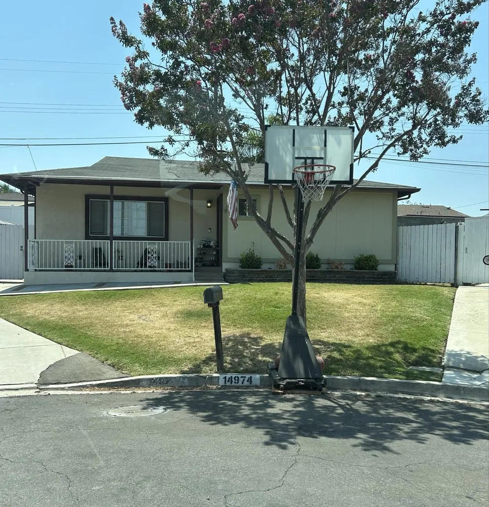 Local garden landscaping in Whittier, CA - Ruiz Lawn Mowing Service