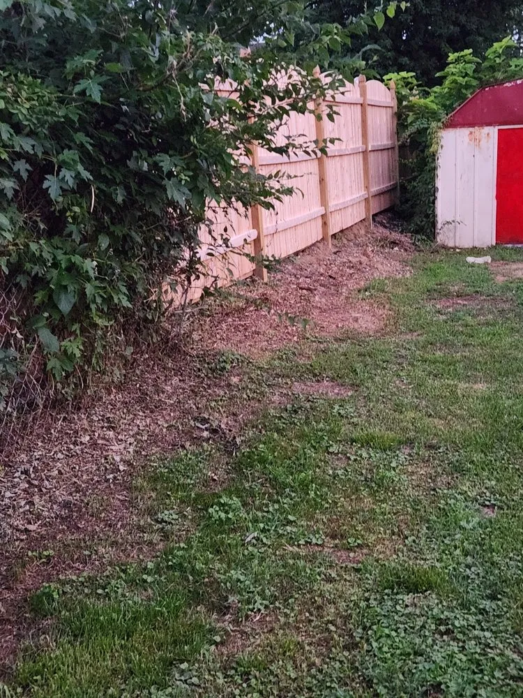 Custom lawn care service experts serving Glassboro, NJ - Ruiz's Landscaping