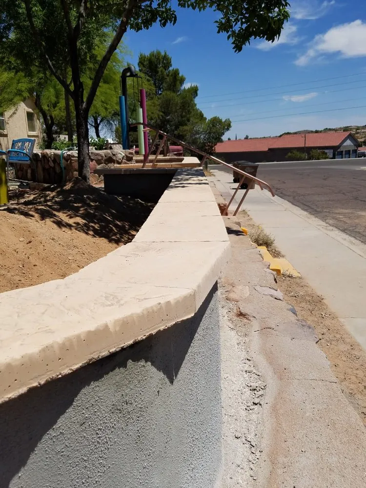Local yard maintenance in Wickenburg, AZ - Ruiz's Landscaping Services