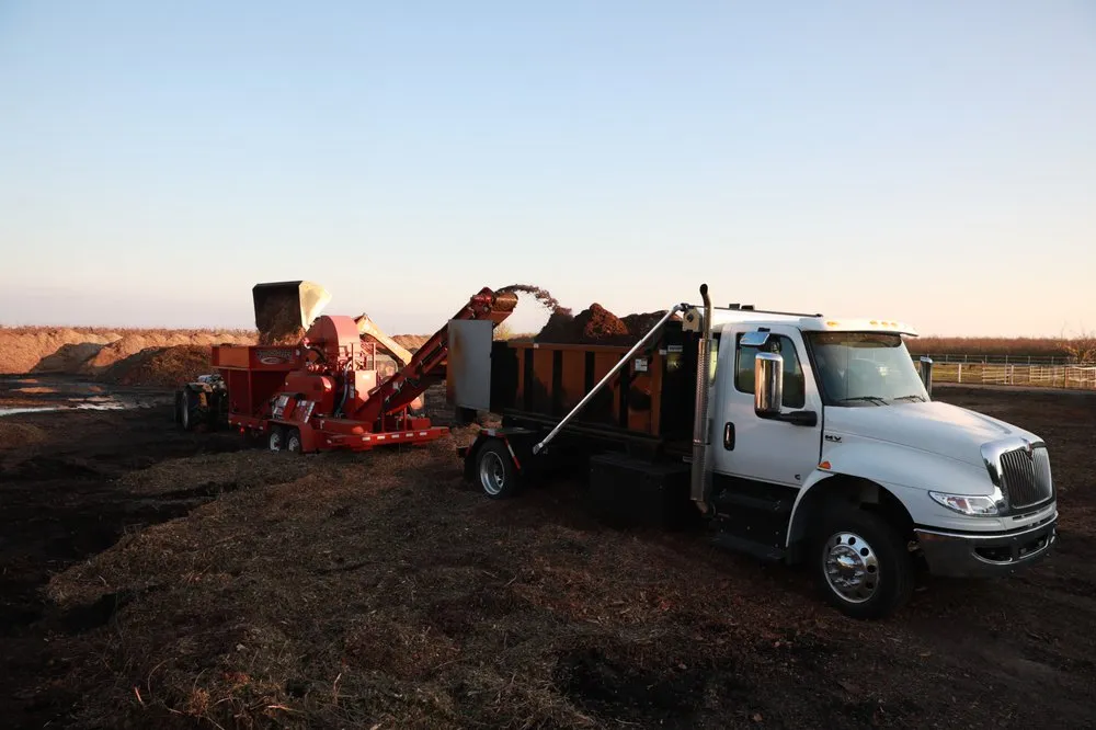 Top-rated yard cleanup service for residential properties in Modesto, CA by Rumble Tree & Turf