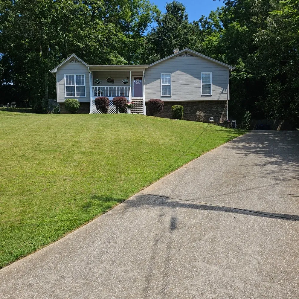 Professional yard maintenance in Moody, AL by Rumley Precision Lawns