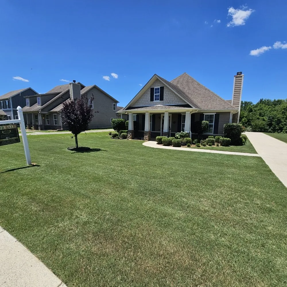 Local outdoor landscaping experts serving Moody, AL - Rumley Precision Lawns