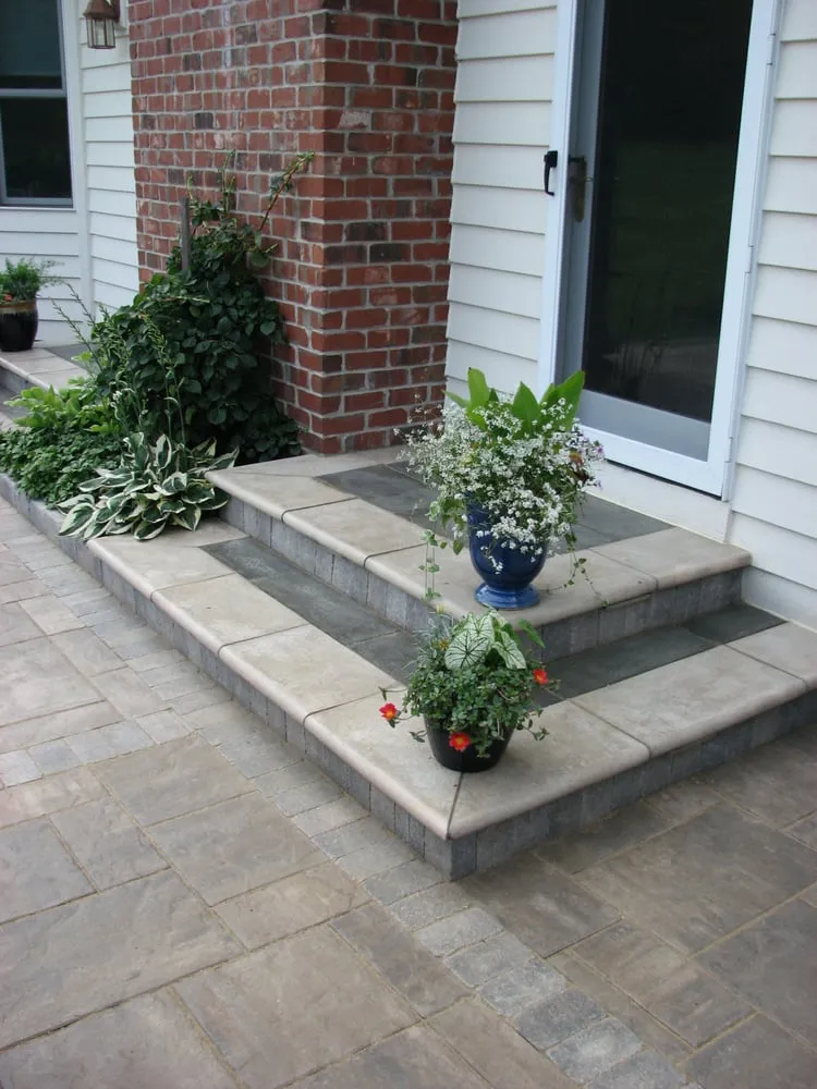 Affordable landscape design experts serving Elgin, IL - Runde's Landscape Contractors