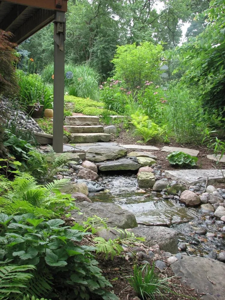 Local yard maintenance for beautiful yards in Elgin, IL by Runde's Landscape Contractors