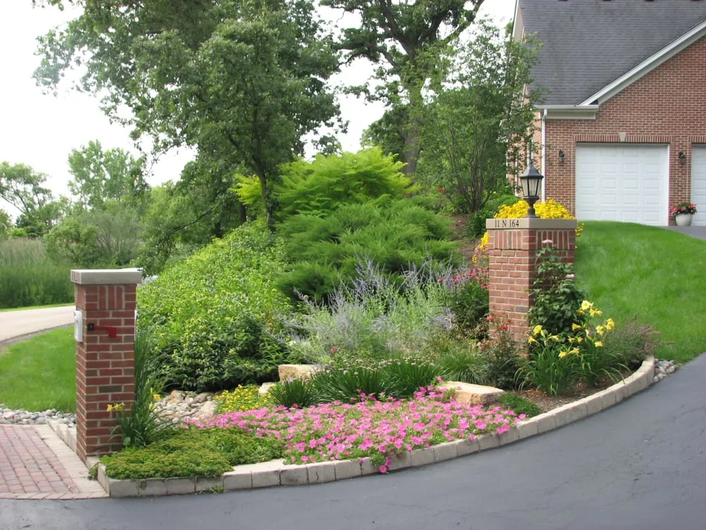 Professional garden landscaping near you across Elgin, IL - Runde's Landscape Contractors