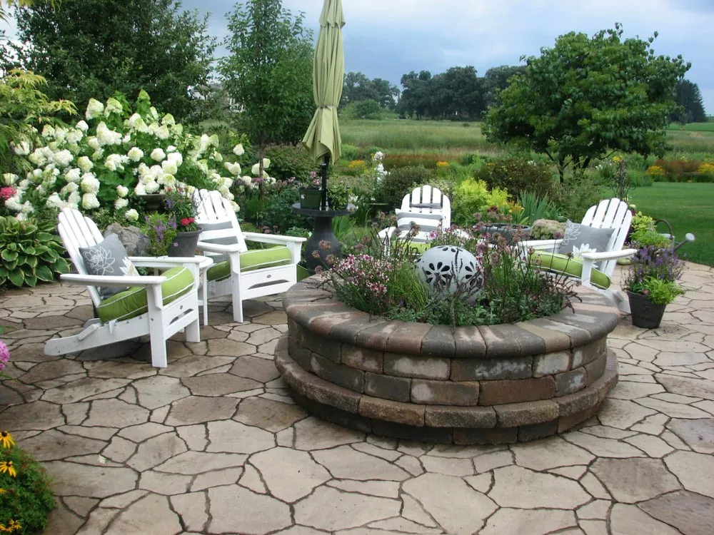 Expert lawn care service with custom design in Elgin, IL by Runde's Landscape Contractors