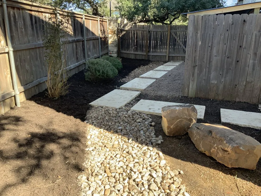 Top-rated yard maintenance in Manor, TX by Running C Construction