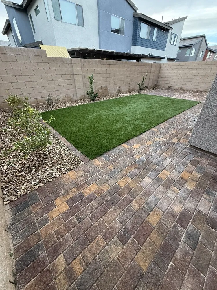 Expert garden landscaping near you in Las Vegas, NV by Russ Landscape & Design
