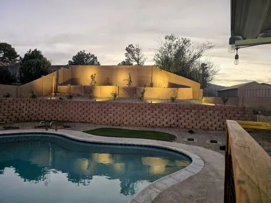 Russ Landscape & Design Logo