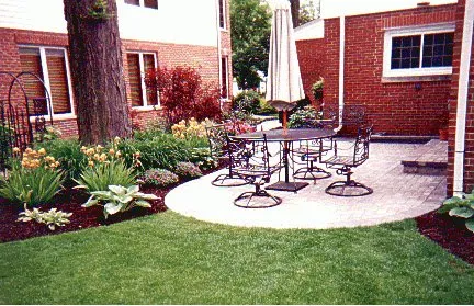 Top-rated residential landscaping experts serving Arlington Heights, IL - Russel J. Lokun Landscape Design