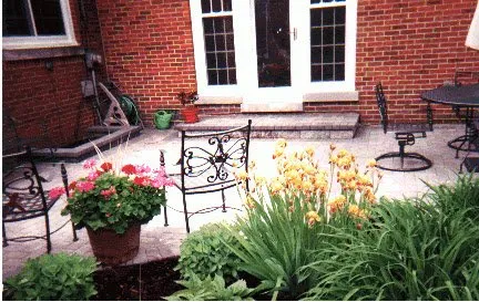Local lawn care service in Arlington Heights, IL by Russel J. Lokun Landscape Design