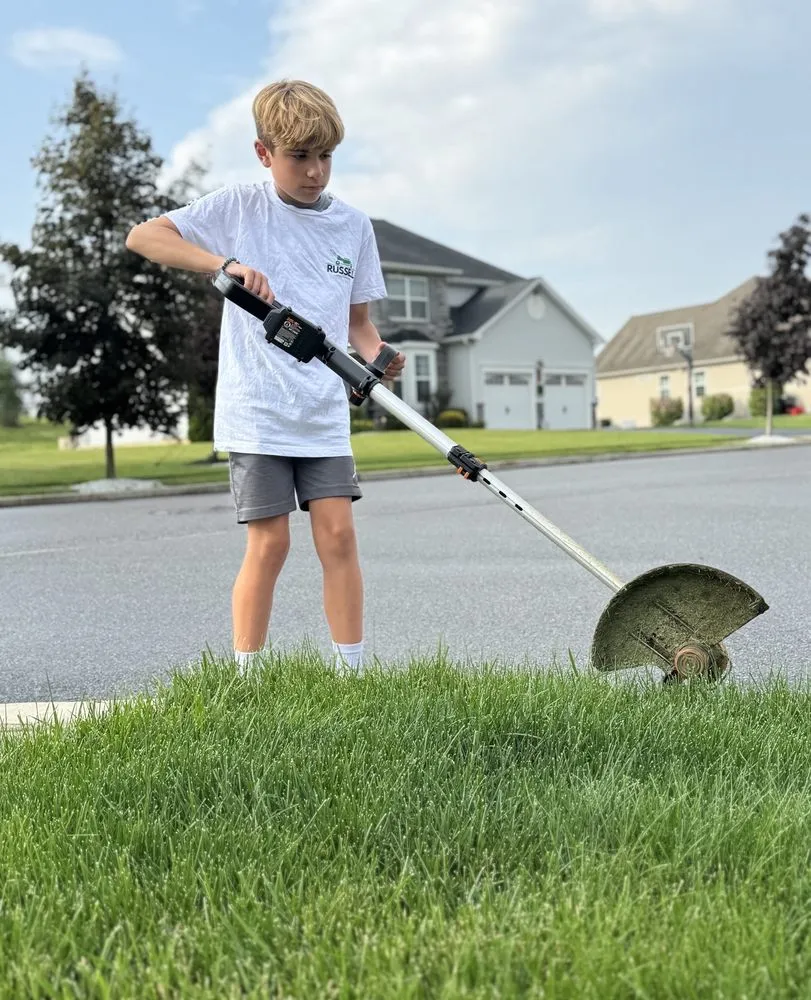 Professional landscaping services experts serving Breinigsville, PA - Russell Landscaping