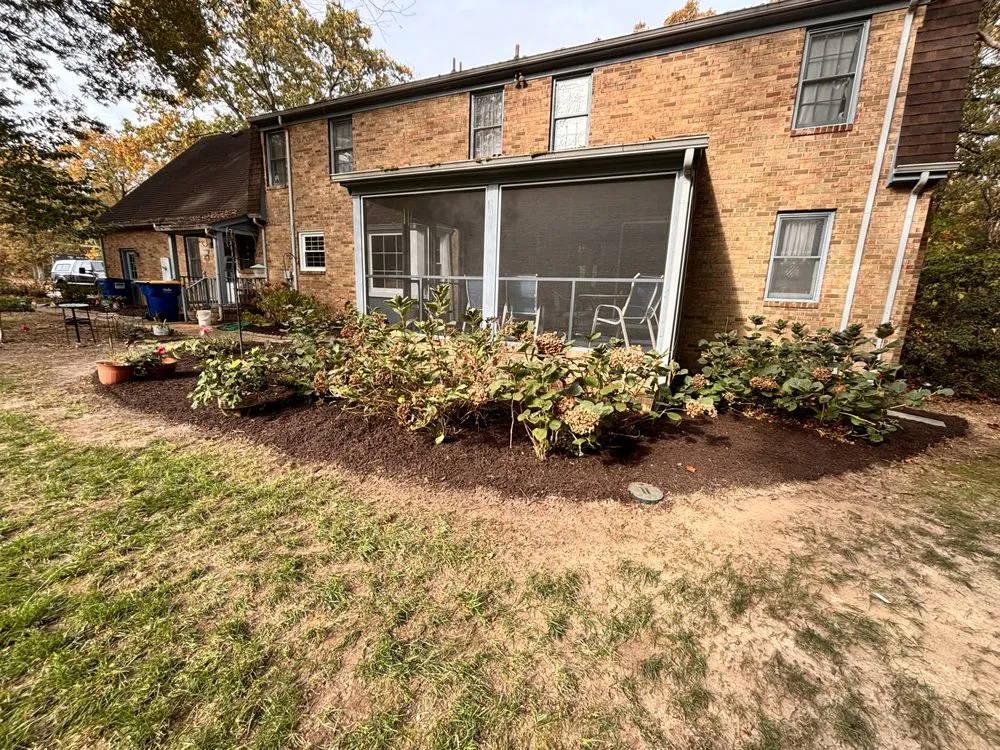 Custom garden landscaping experts serving Prince George, VA - Russell Landscaping