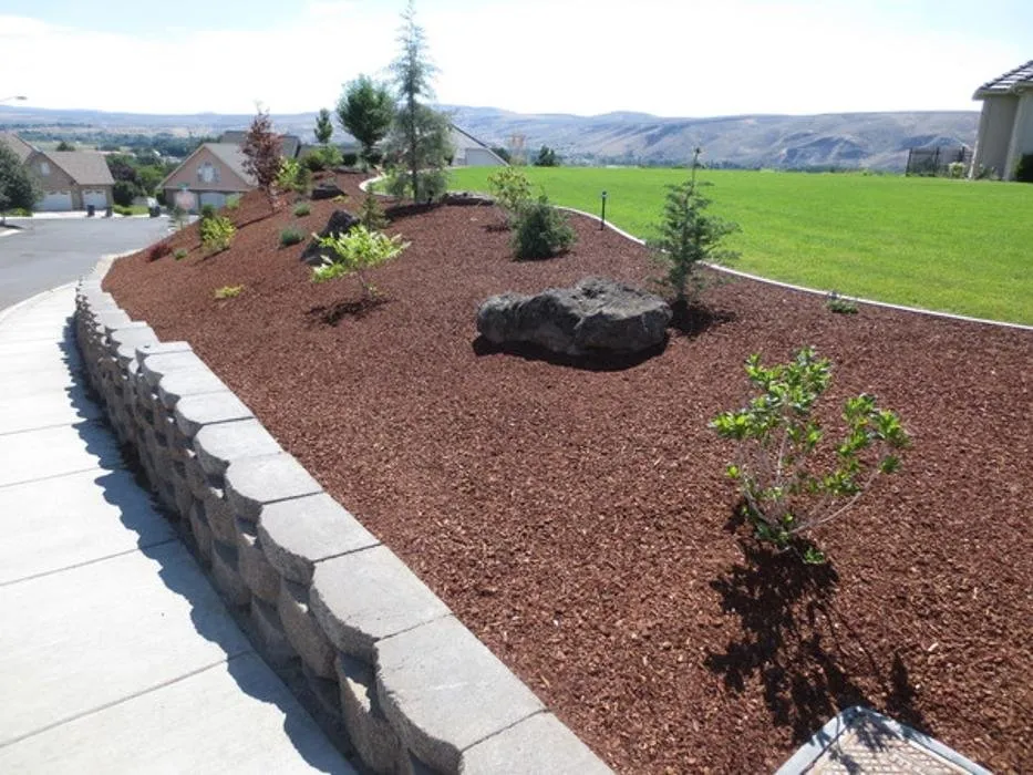 Reliable landscaping services in Selah, WA by Russell Landscaping