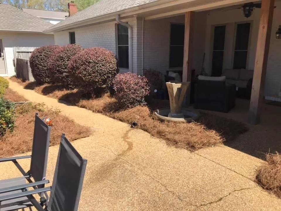 Top-rated outdoor landscaping for year-round maintenance across Tupelo, MS - Russell’s Lawn Service