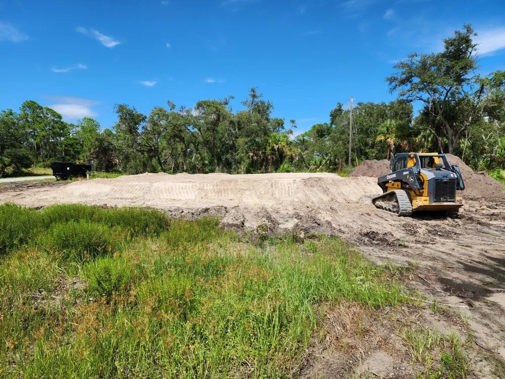 Professional landscaping services experts serving Rotonda West, FL - Russ's Land Clearing And Landscaping
