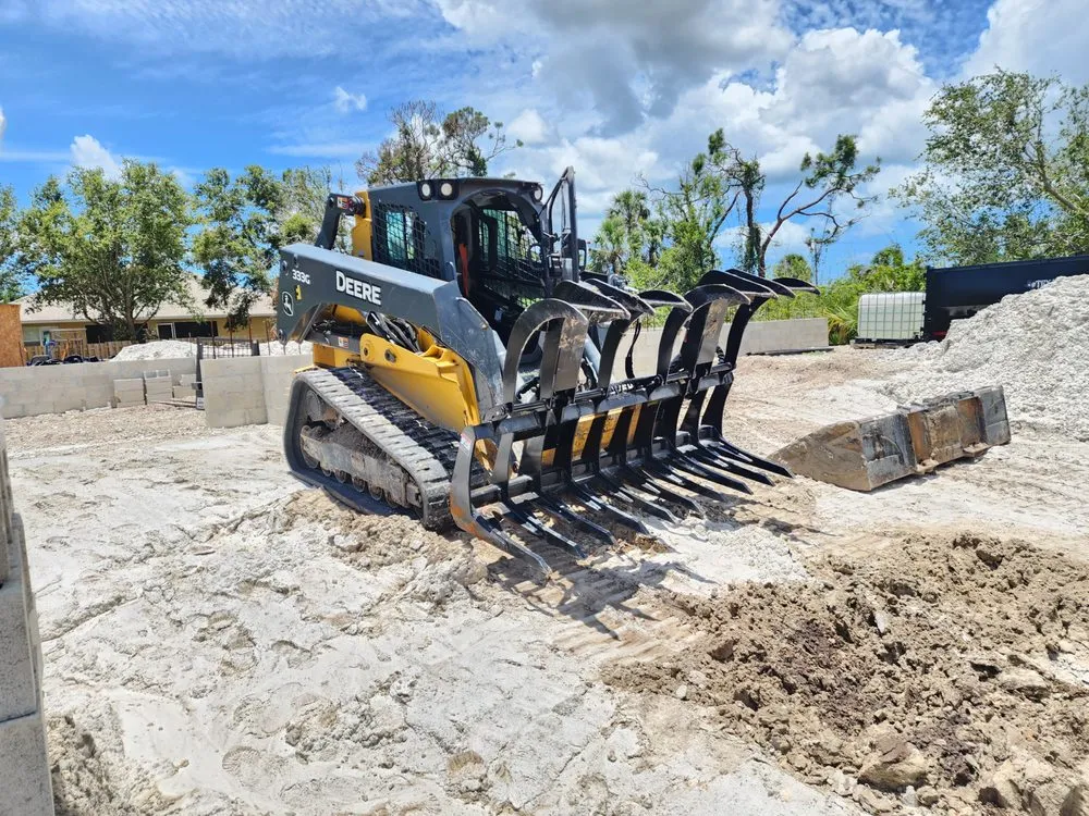 Top-rated lawn mowing service in Rotonda West, FL - Russ's Land Clearing And Landscaping