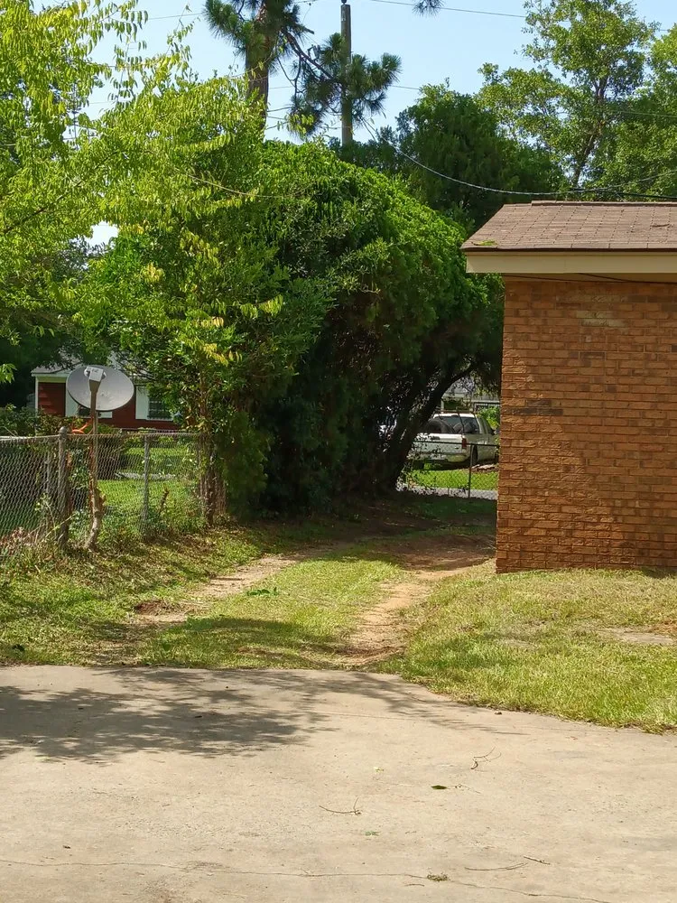 Custom outdoor landscaping in Albany, GA - Rustic Landscape & Remodelation