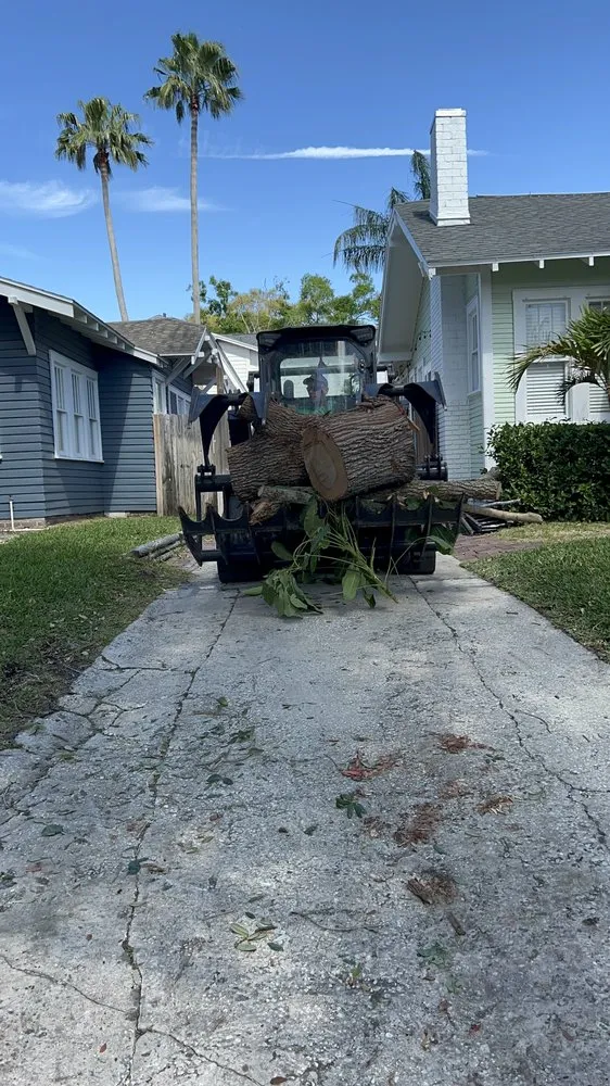 Professional residential landscaping for residential properties in Orlando, FL by Rustic Landscape by Rolo & Leal