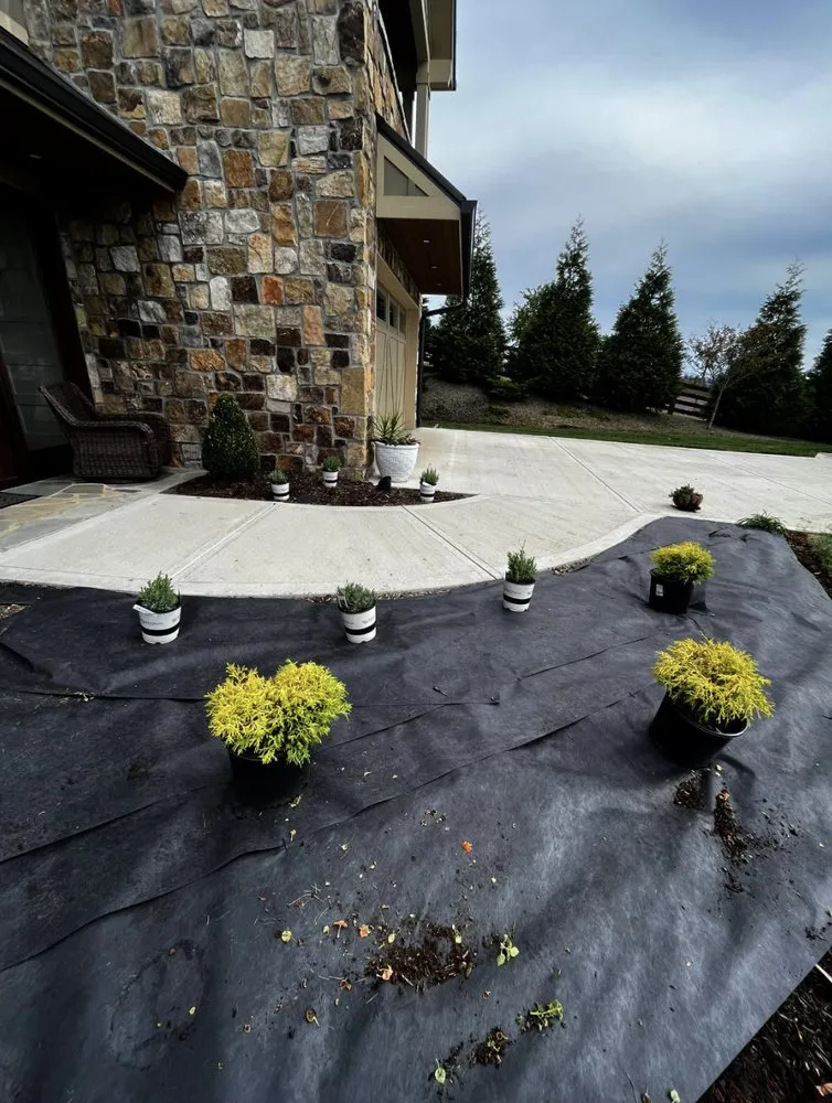 Top-rated garden landscaping for homes across Knoxville, TN - Rustic Refinements