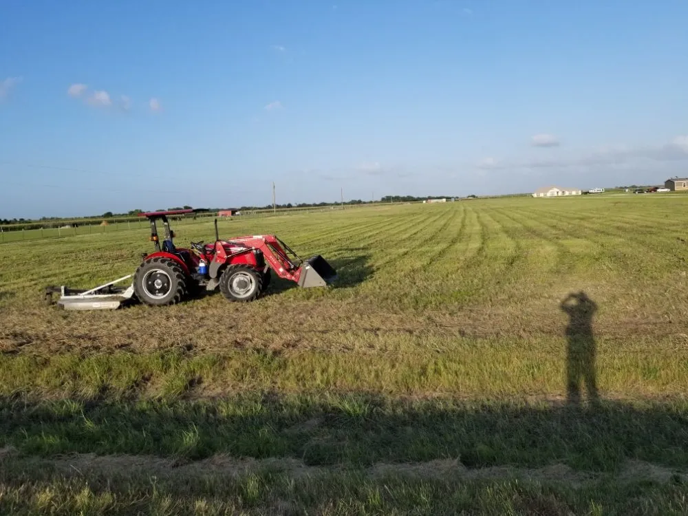 Top-rated yard cleanup service in Lexington, TX by Rusty Tractor Land Maintenance