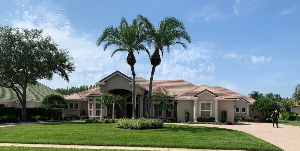 Trusted lawn care service near you across Tampa, FL - Rusty's Lawn & Landscaping