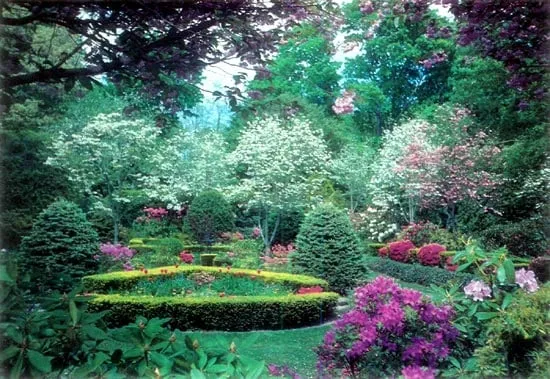 Custom residential landscaping in Ringoes, NJ - Rutgers Landscape & Nursery