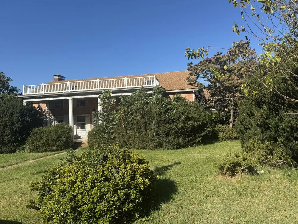 Expert garden landscaping in Front Royal, VA by Rutherfords Outdoor Services