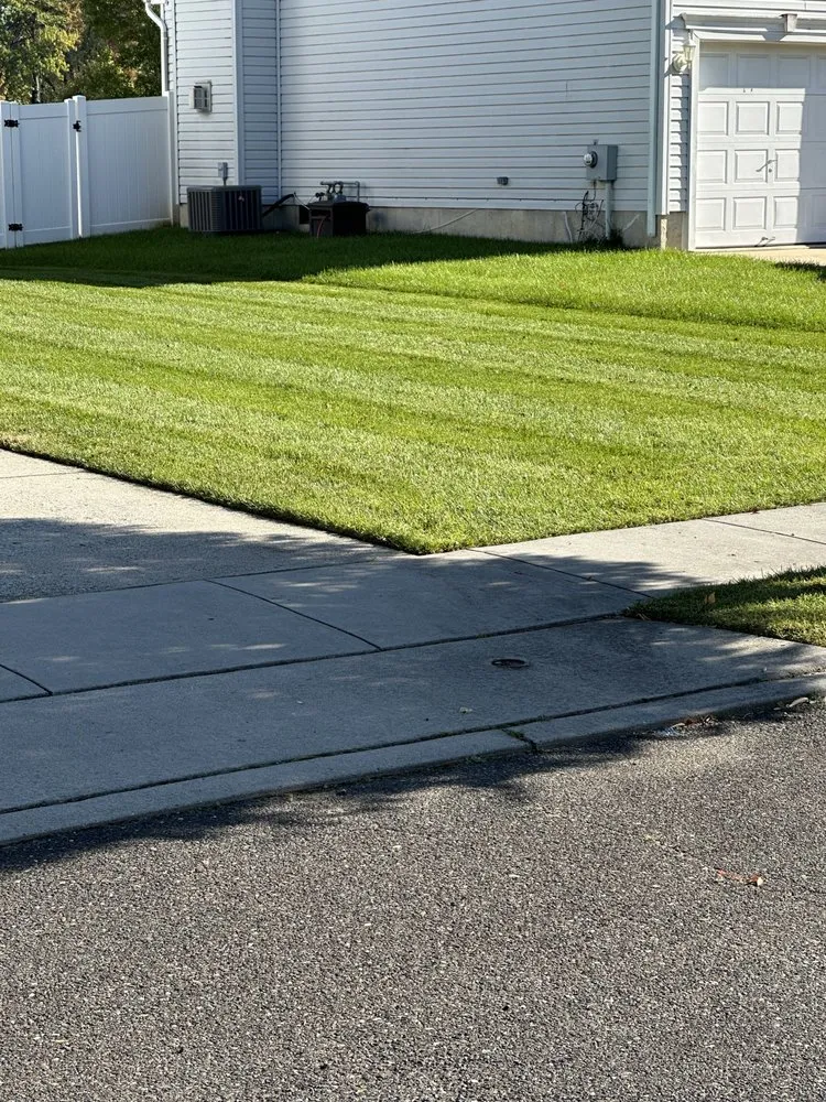 Reliable yard cleanup service with custom design in Moorestown, NJ by Ruzi's Landscaping