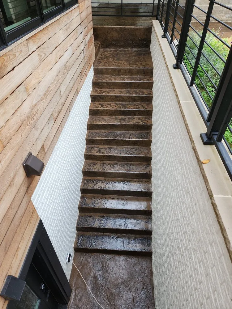 Expert yard maintenance for beautiful yards across Brownsburg, IN - R&V Concrete