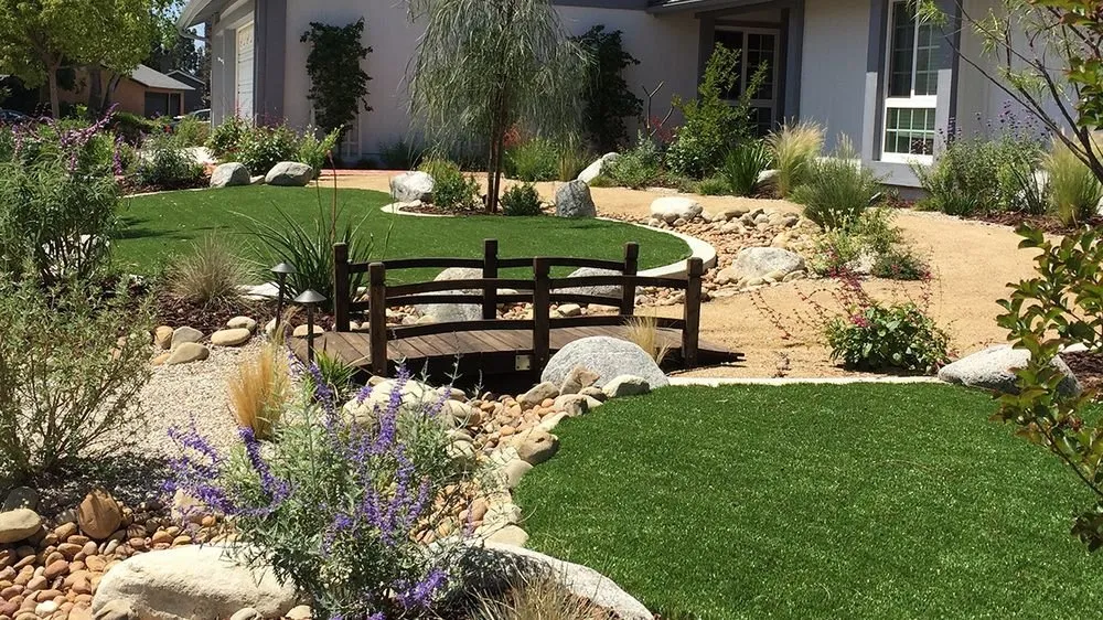 Expert outdoor landscaping experts serving Santa Ana, CA - Rv Gardening And Landscape