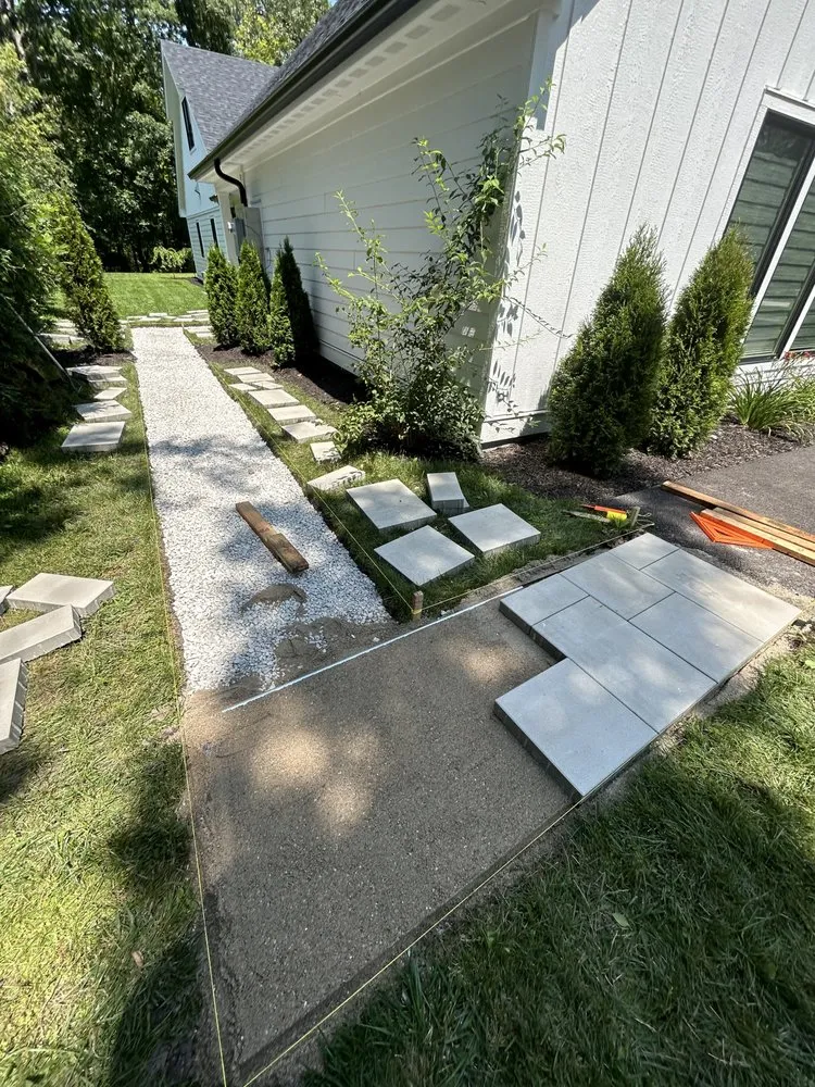 Reliable yard maintenance in Palatine, IL - RV Landscaping and Snow Removal