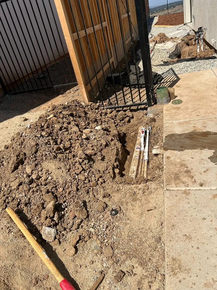 Top-rated yard cleanup service in Rancho Cordova, CA by R&V Landscaping