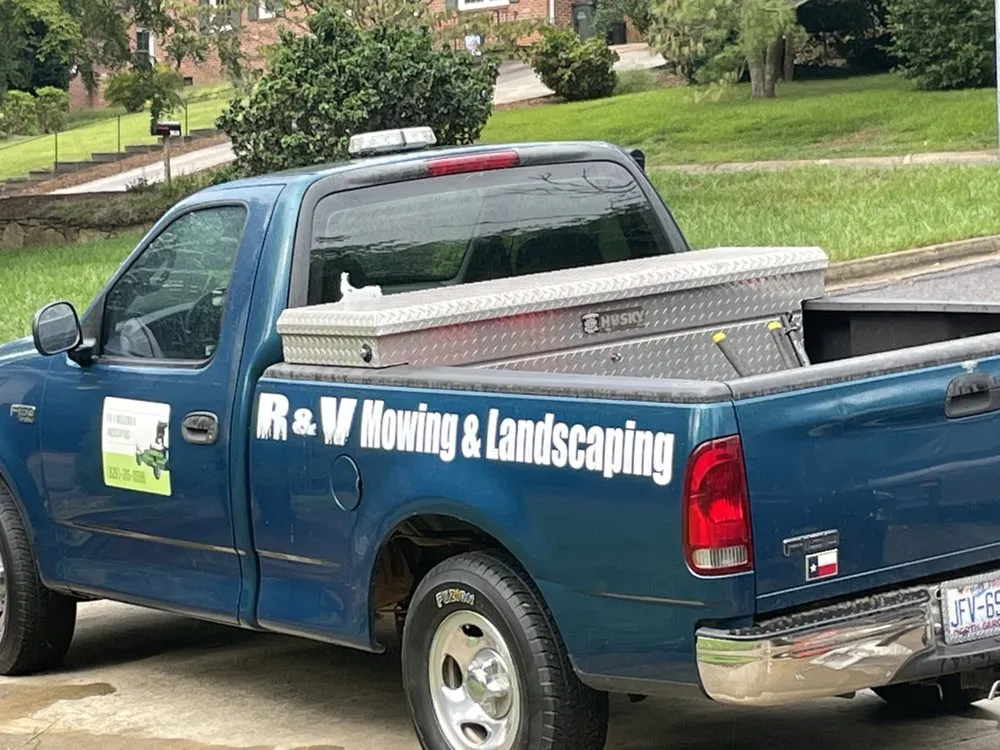 Top-rated garden landscaping for beautiful yards in Hickory, NC by R&V Mowing & Landscaping