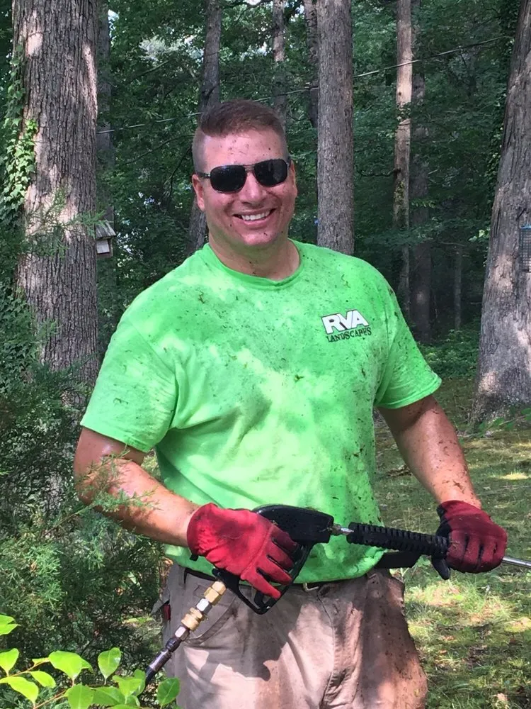 Custom yard cleanup service in Midlothian, VA - RVA Landscapes