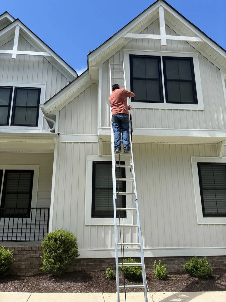 Reliable lawn care service in Richmond, VA - RW All Around