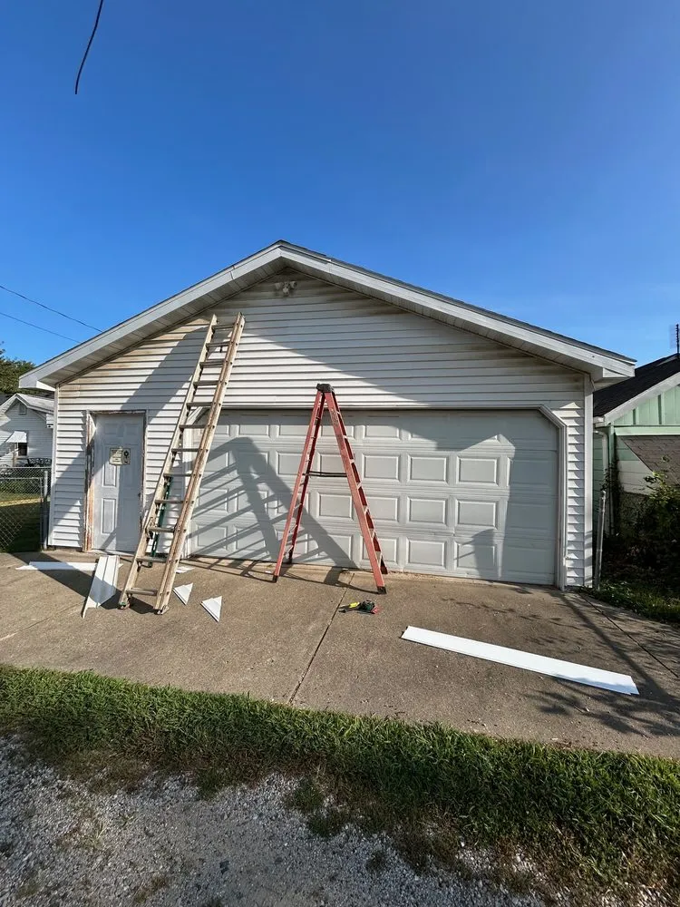 Local garden landscaping in Pekin, IL by RW Services