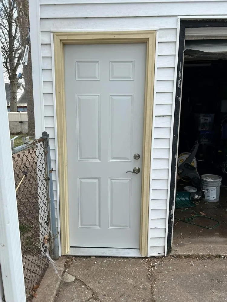 Affordable outdoor landscaping in Pekin, IL - RW Services