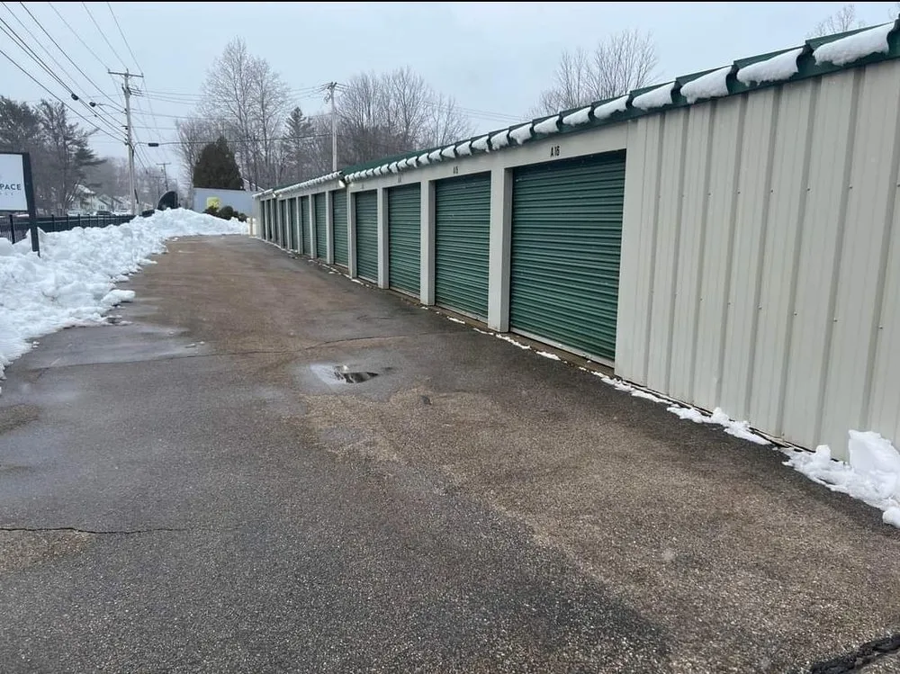 Expert yard maintenance in Lebanon, ME - Ryan Heriot Lawn Care Snow Plowing